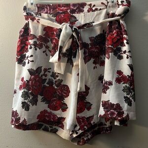 Floral shorts with tie front
